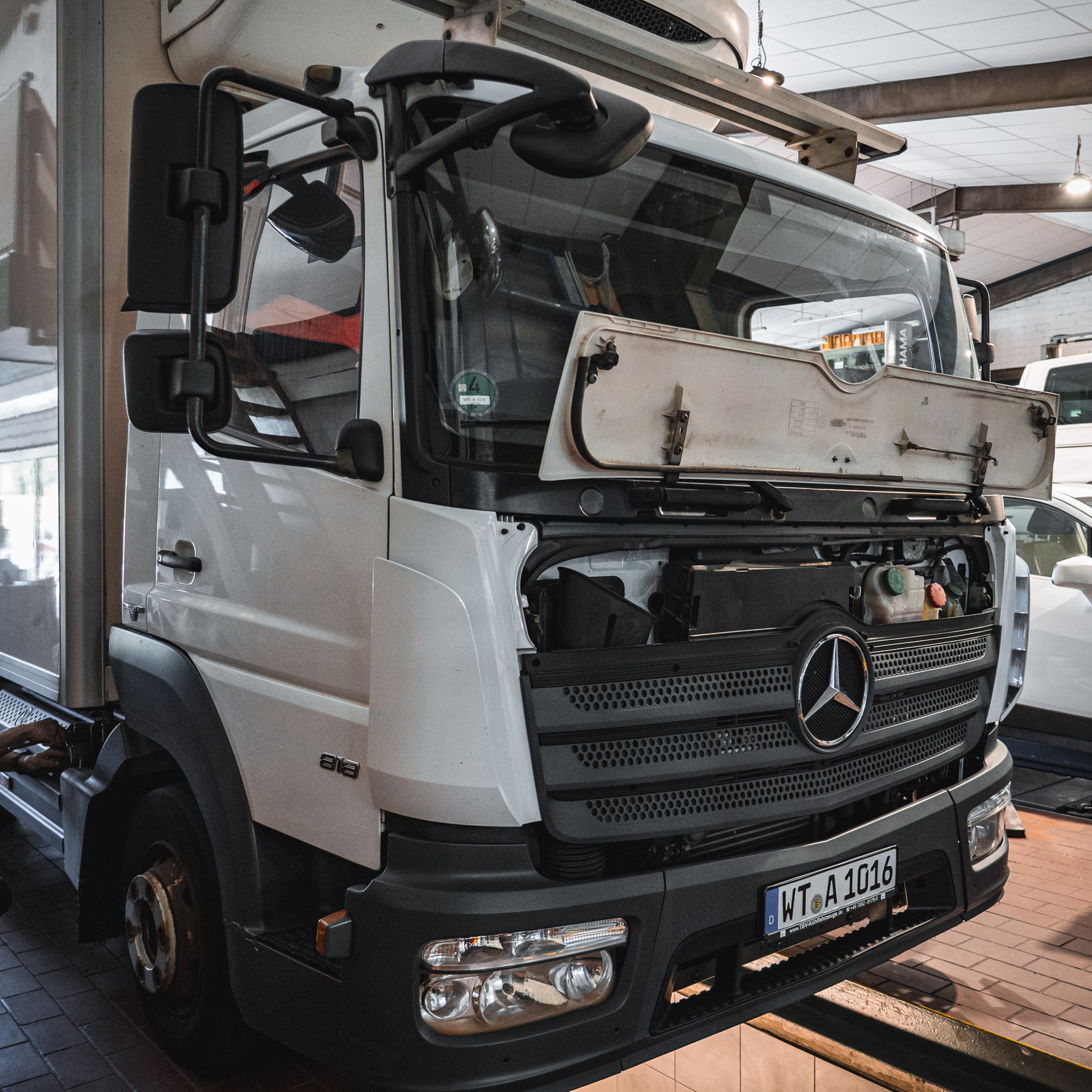 Service für Wohnmobile und Nutzfahrzeuge